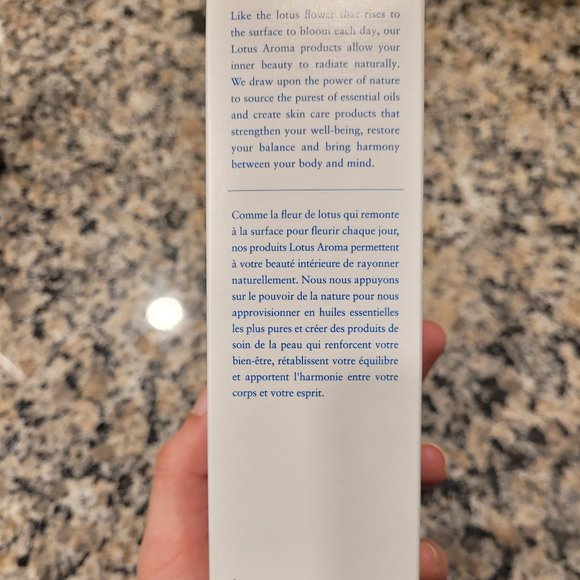 Lotus Aromua PURIFYING FACIAL MASK – GREEN CLAY - BNWT - Picture 6 of 6